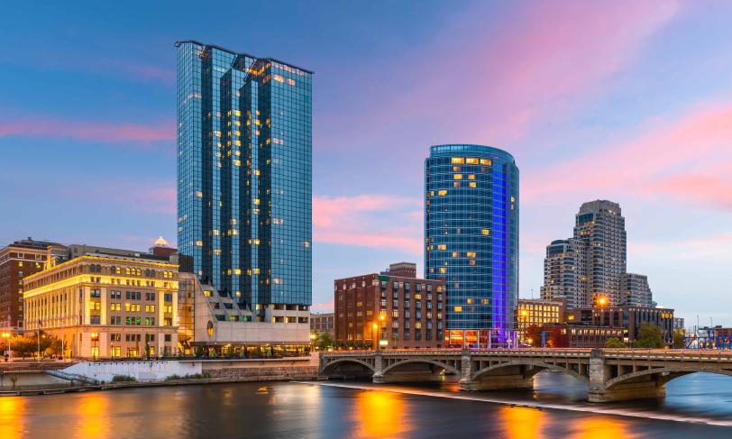 Grand Rapids Michigan skyline at dusk